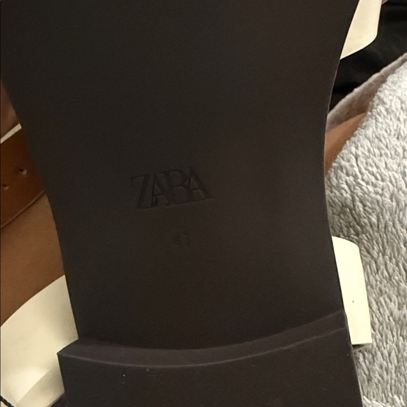 Zara Women's Cream Strappy Sandals - Picture 4 of 5